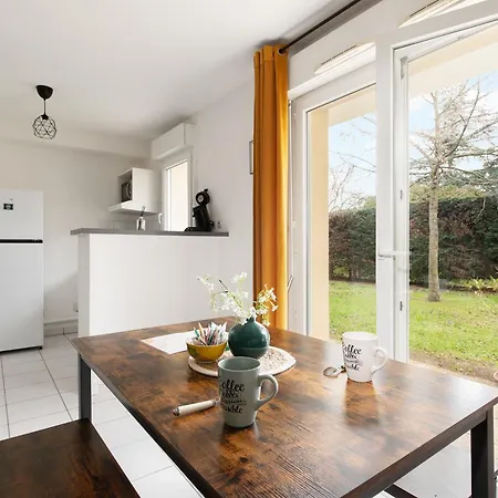 Le Tamaris, Calme Avec Terrasse Lägenhet *